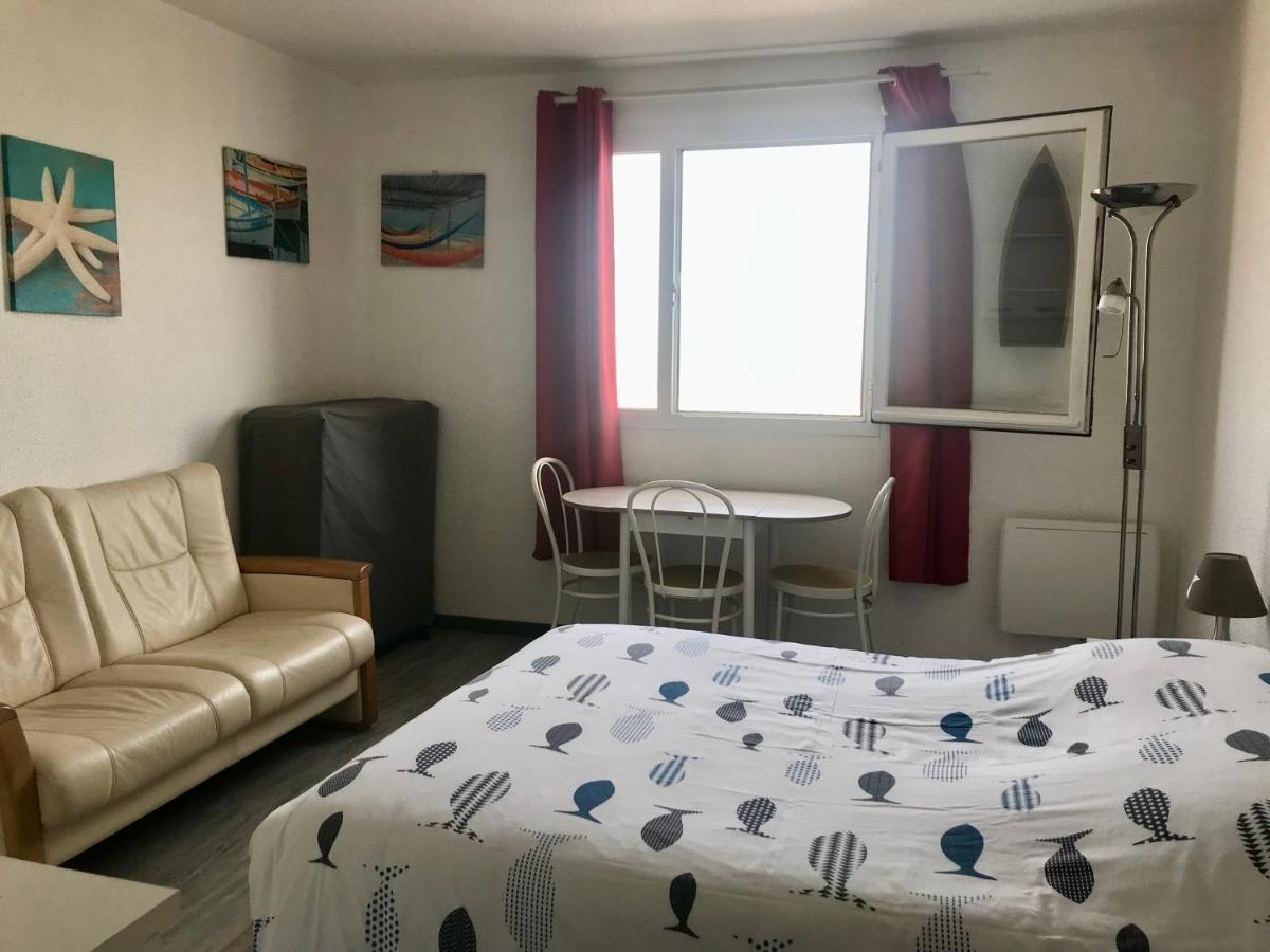 Studio Vue Sur Mer Apartamento Calais Exterior foto